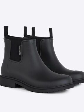 Merry People Bobbi Ankle Rain Boot size 40